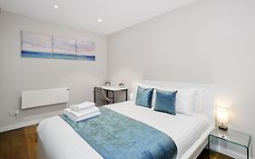 Spacious 1 Bedroom Flat